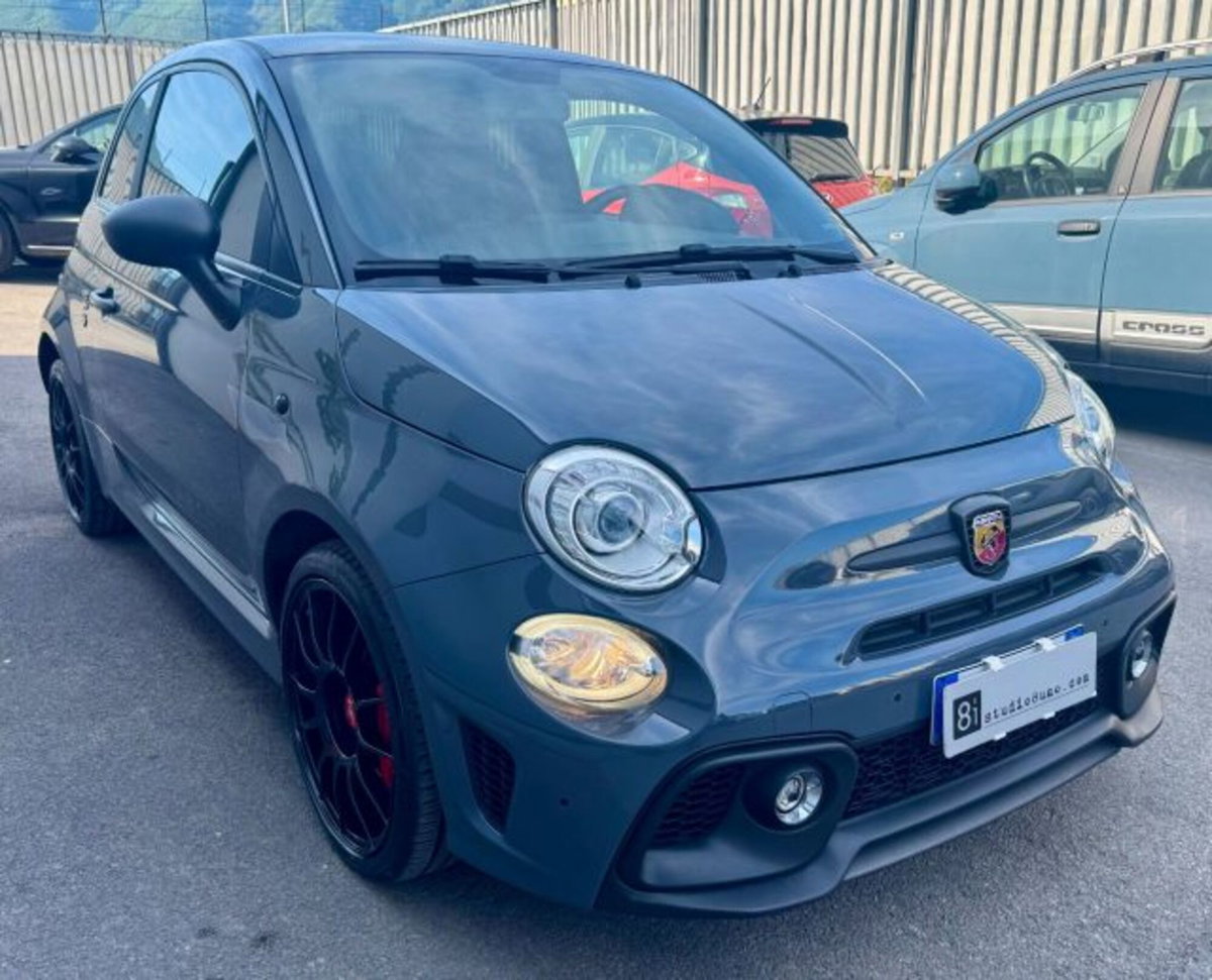 Abarth 595 595 1.4 Turbo T-Jet 180 CV Competizione (5)