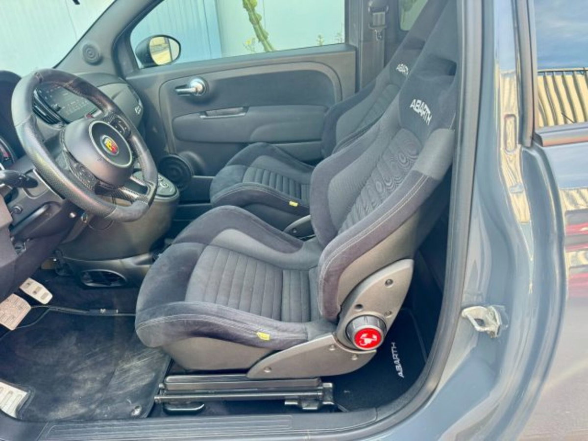 Abarth 595 595 1.4 Turbo T-Jet 180 CV Competizione (8)