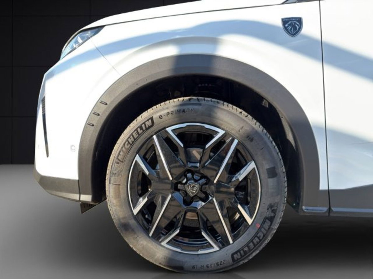 Peugeot 3008 1.2 hybrid GT Exclusive 145cv e-dcs6 (20)