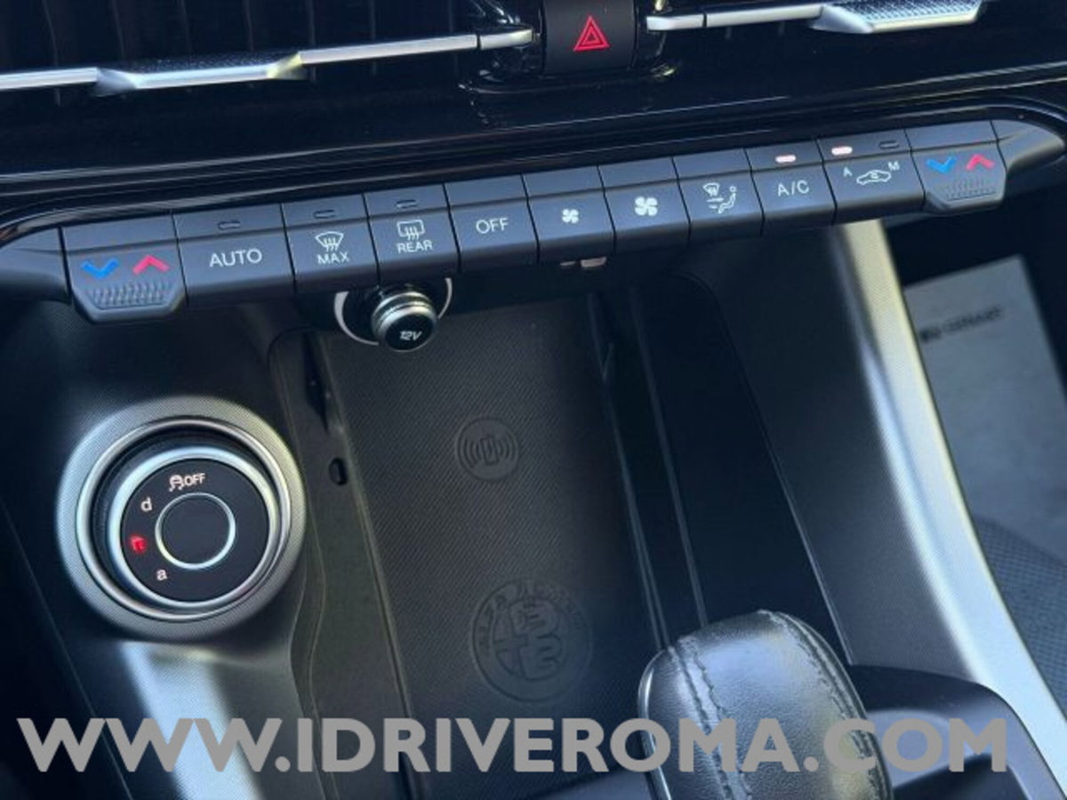 Alfa Romeo Tonale Tonale 1.5 160 CV MHEV TCT7 Ti (9)