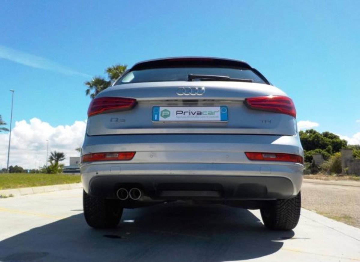Audi Q3 2.0 TDI 120 CV S tronic S line Edition (10)