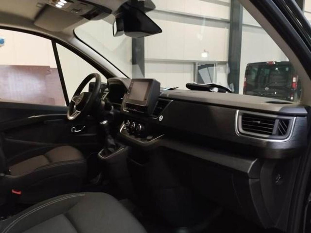 Nissan Primastar 2.0 dCi 150CV Aut PC-TN Bus (3)