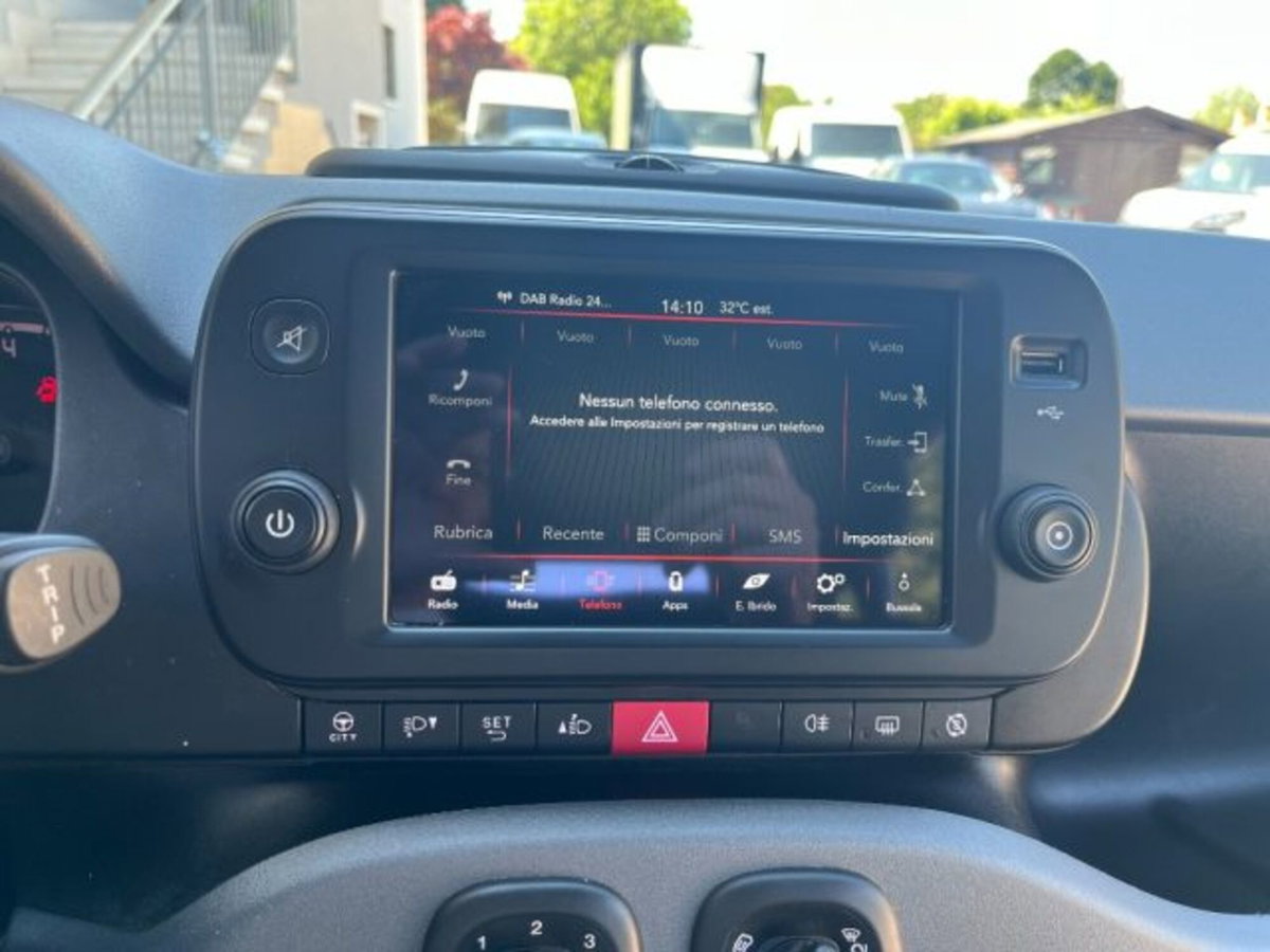 Fiat Panda 1.0 firefly hybrid s&s 70cv (14)