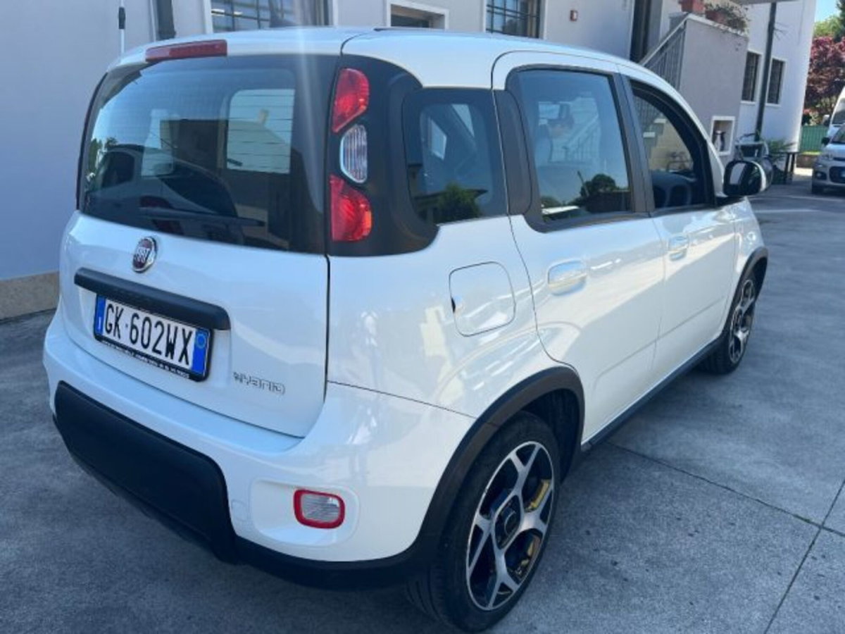 Fiat Panda 1.0 firefly hybrid s&s 70cv (4)