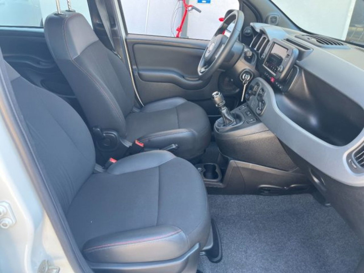 Fiat Panda 1.0 firefly hybrid s&s 70cv (7)