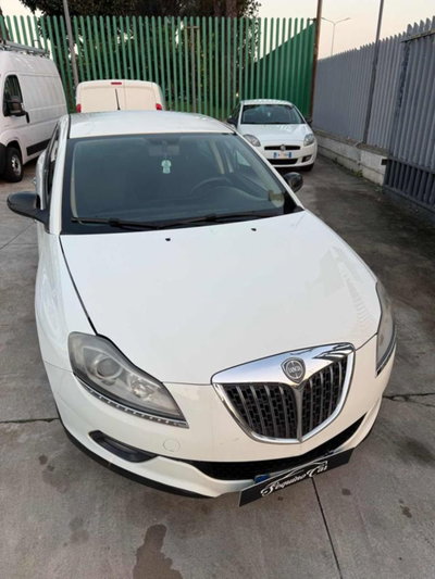 Lancia Delta 1.6 MJT DPF 105 CV Gold (5)