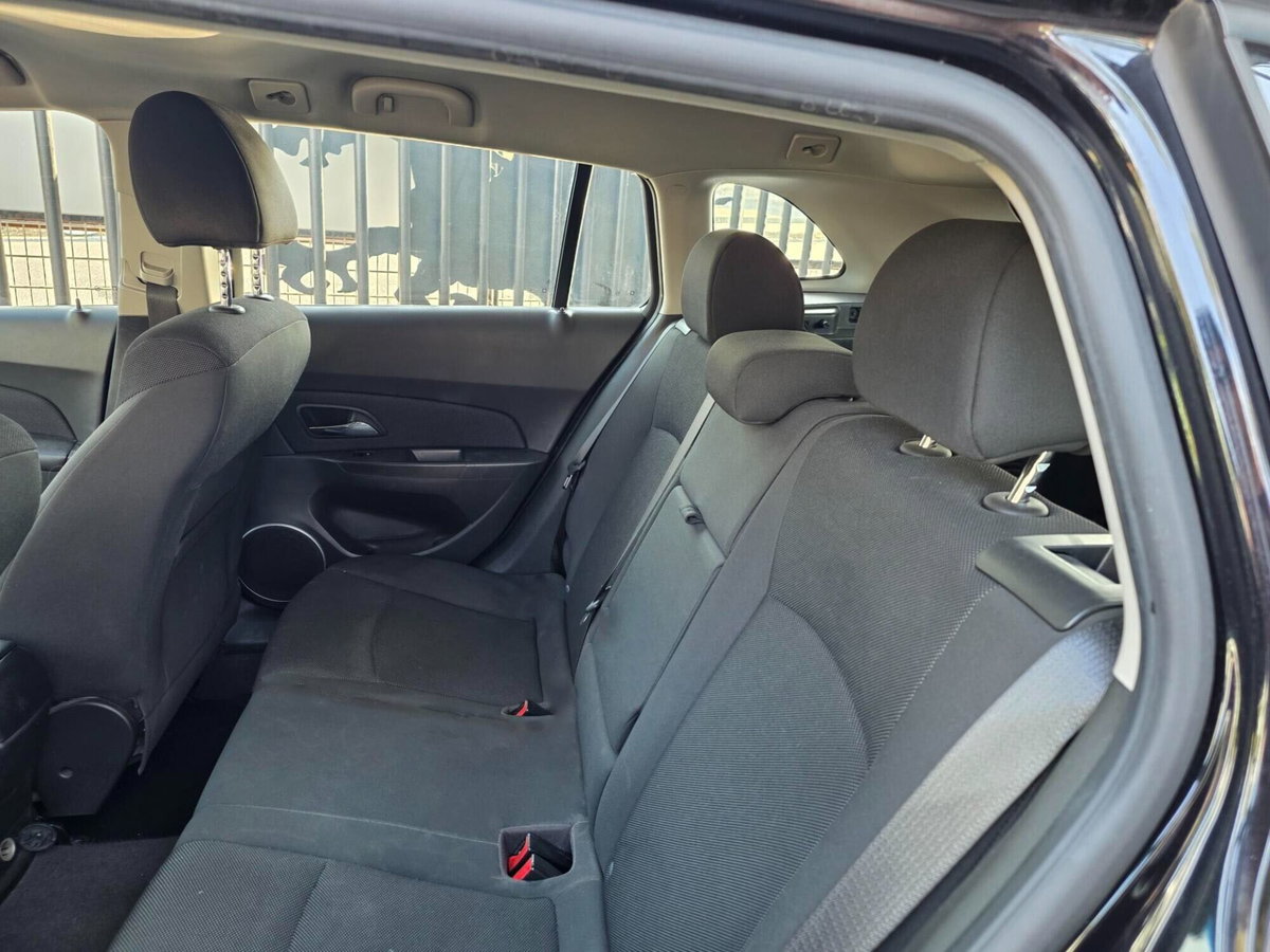 Chevrolet Cruze 1.6 5 porte LS (10)