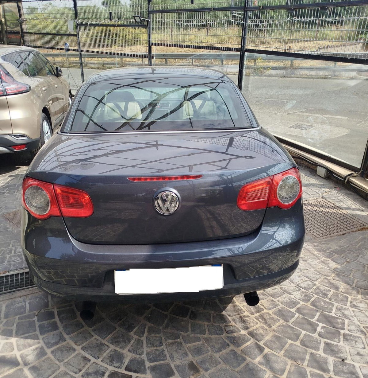 Volkswagen Eos 16V FSI (2)