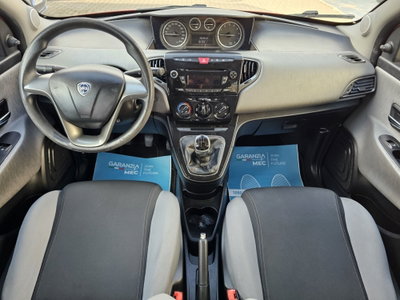 Lancia Ypsilon 1.2 69 CV 5 porte Silver (6)