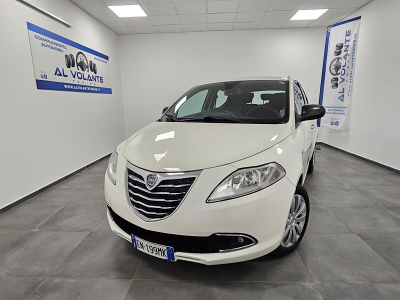 Lancia Ypsilon 1.2 69 CV 5 porte Platinum