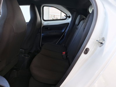 Toyota Aygo X 1.0 VVT-i 72 CV 5 porte Limited Air (16)