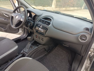 Fiat Grande Punto 1.4 5 porte Actual Natural Power (10)