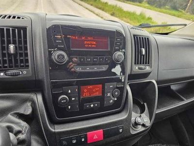 Peugeot Boxer Furgone 330 2.0 BlueHDi/110CV FAP PC-TN Combi Comfort (10)