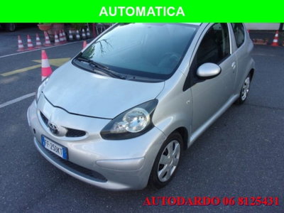 Toyota Aygo 1.0 12V VVT-i 3 porte Sol (11)