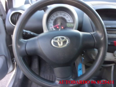 Toyota Aygo 1.0 12V VVT-i 3 porte Sol (13)