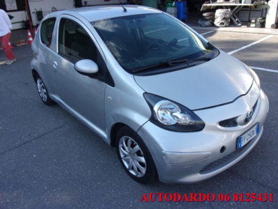 Toyota Aygo 1.0 12V VVT-i 3 porte Sol (8)