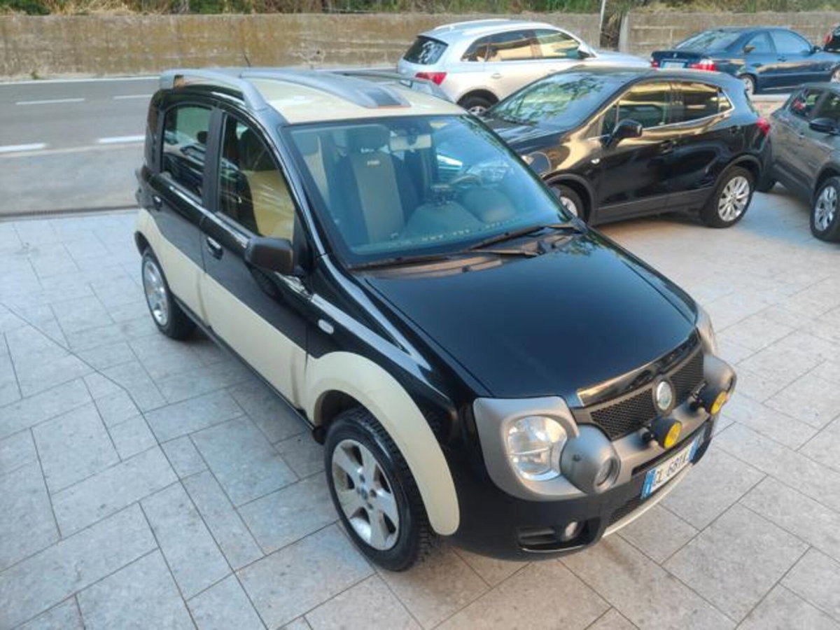 Fiat Panda 1.3 MJT 16V 4x4 Cross (2)