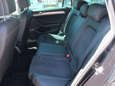 Volkswagen Passat Variant 2.0 TDI SCR EVO Executive (10)