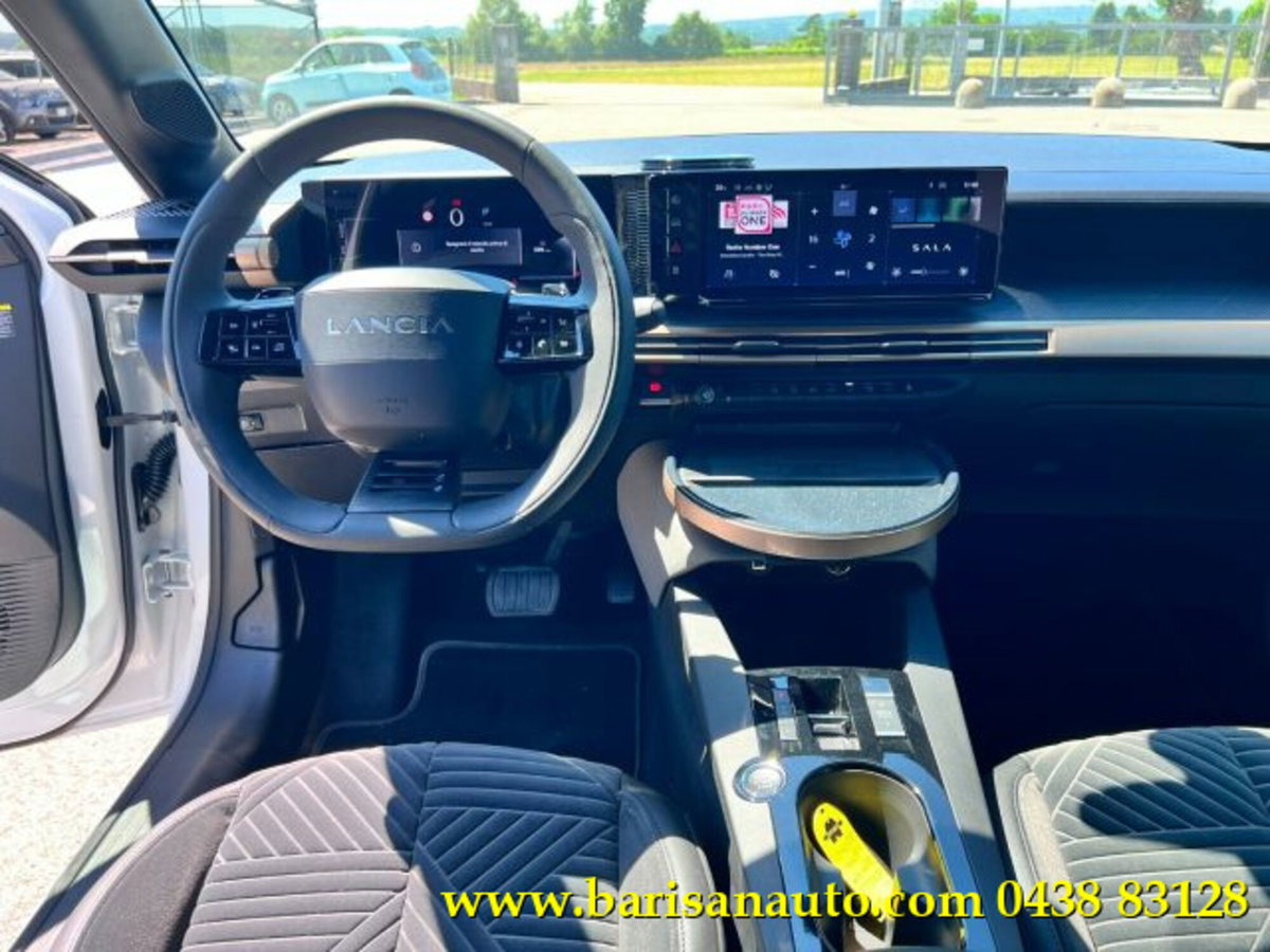 Lancia Ypsilon 1.2 mhev Edizione Limitata Cassina e-dct (10)