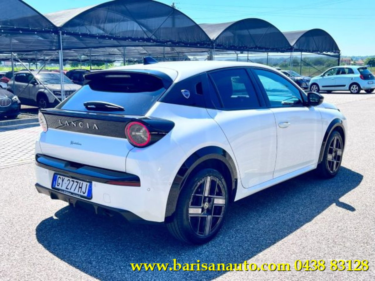 Lancia Ypsilon 1.2 mhev Edizione Limitata Cassina e-dct (3)