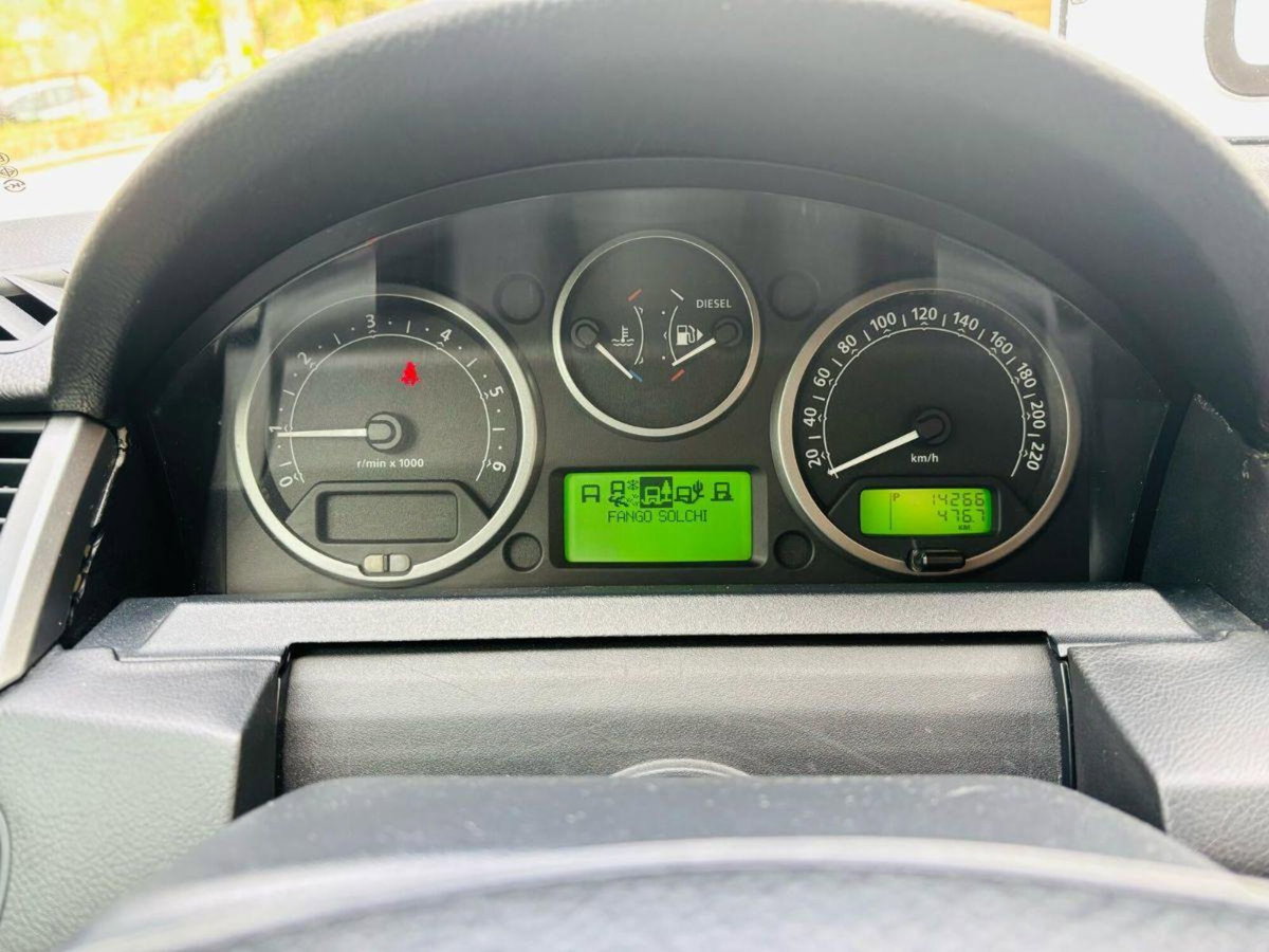 Land Rover Range Rover Sport 2.7 TDV6 HSE (20)