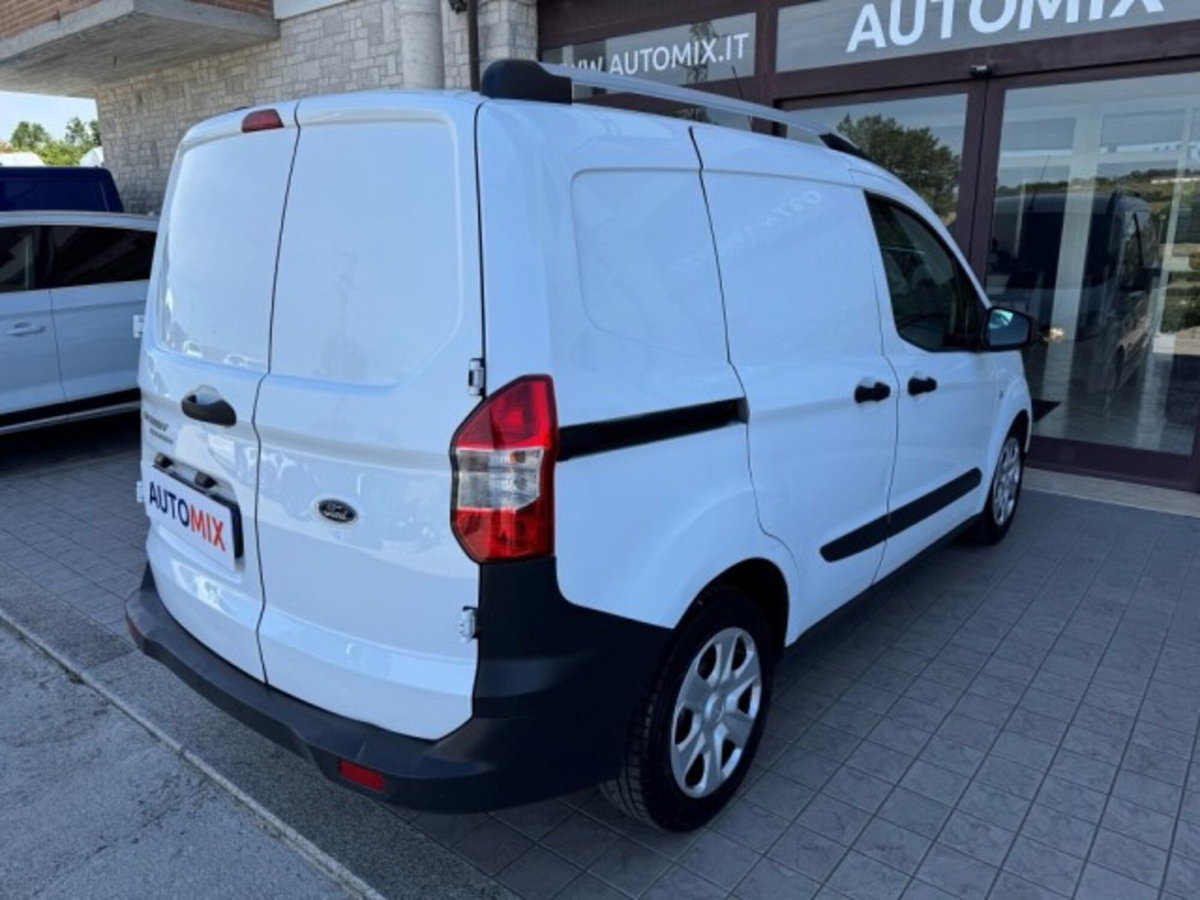 Ford Transit Courier 1.5 TDCi 75CV  Trend (11)