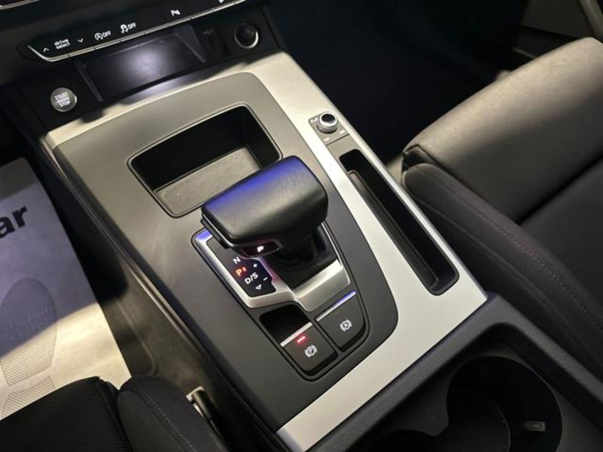 Audi Q5 40 TDI 204 CV quattro S tronic Business (11)