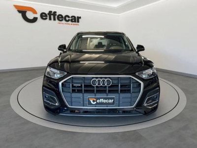 Audi Q5 40 TDI 204 CV quattro S tronic Business (2)