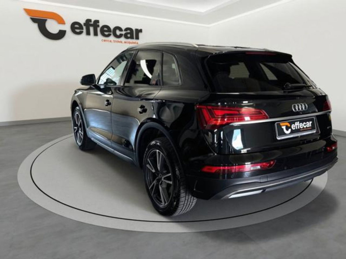 Audi Q5 40 TDI 204 CV quattro S tronic Business (4)