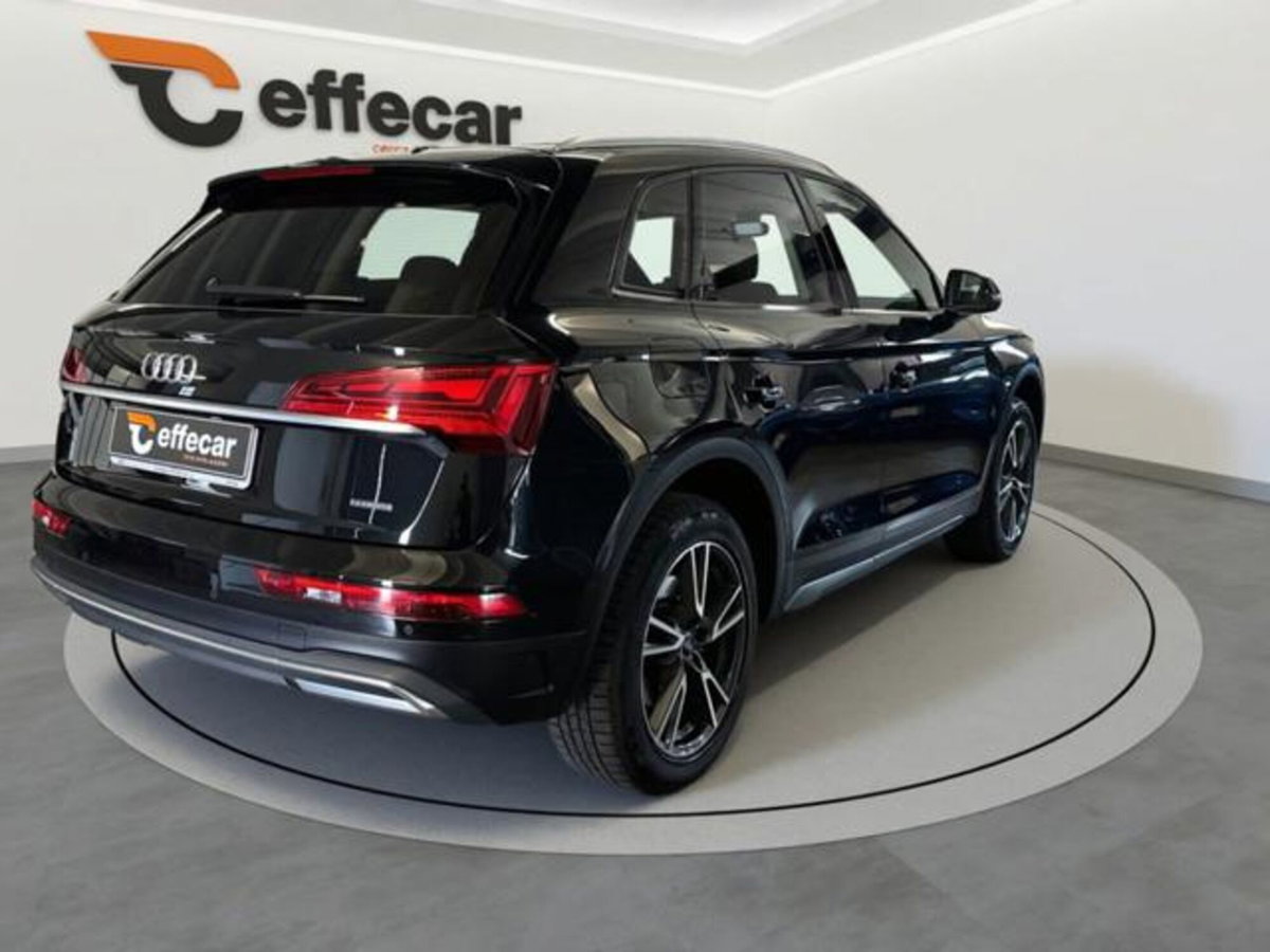 Audi Q5 40 TDI 204 CV quattro S tronic Business (6)