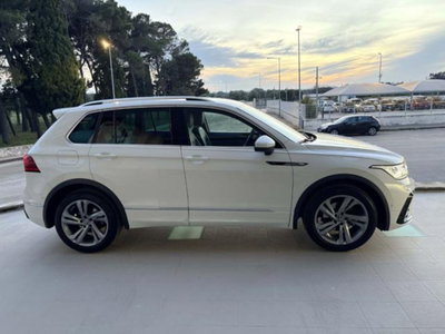 Volkswagen Tiguan 2.0 TDI 150 CV SCR DSG 4MOTION R-Line (4)