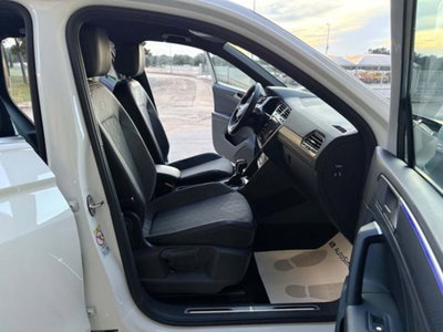Volkswagen Tiguan 2.0 TDI 150 CV SCR DSG 4MOTION R-Line (9)