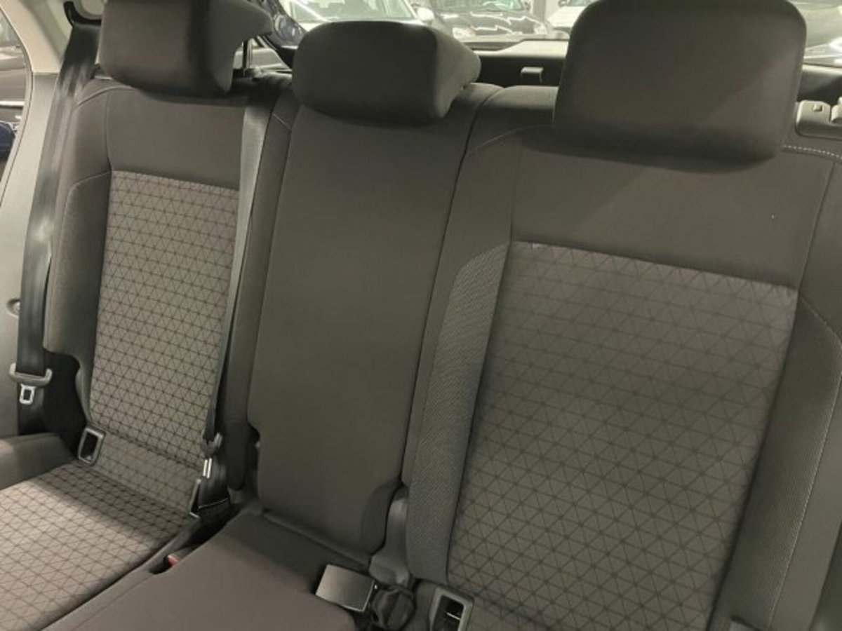 Volkswagen T-Cross 1.0 TSI 110 CV DSG Sport (9)