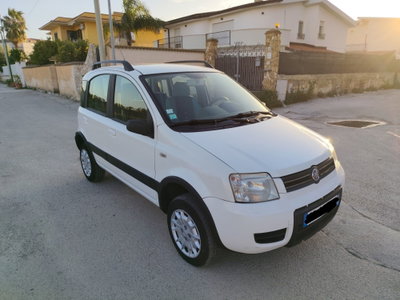Fiat Panda 1.3 MJT 16V 4x4 (2)