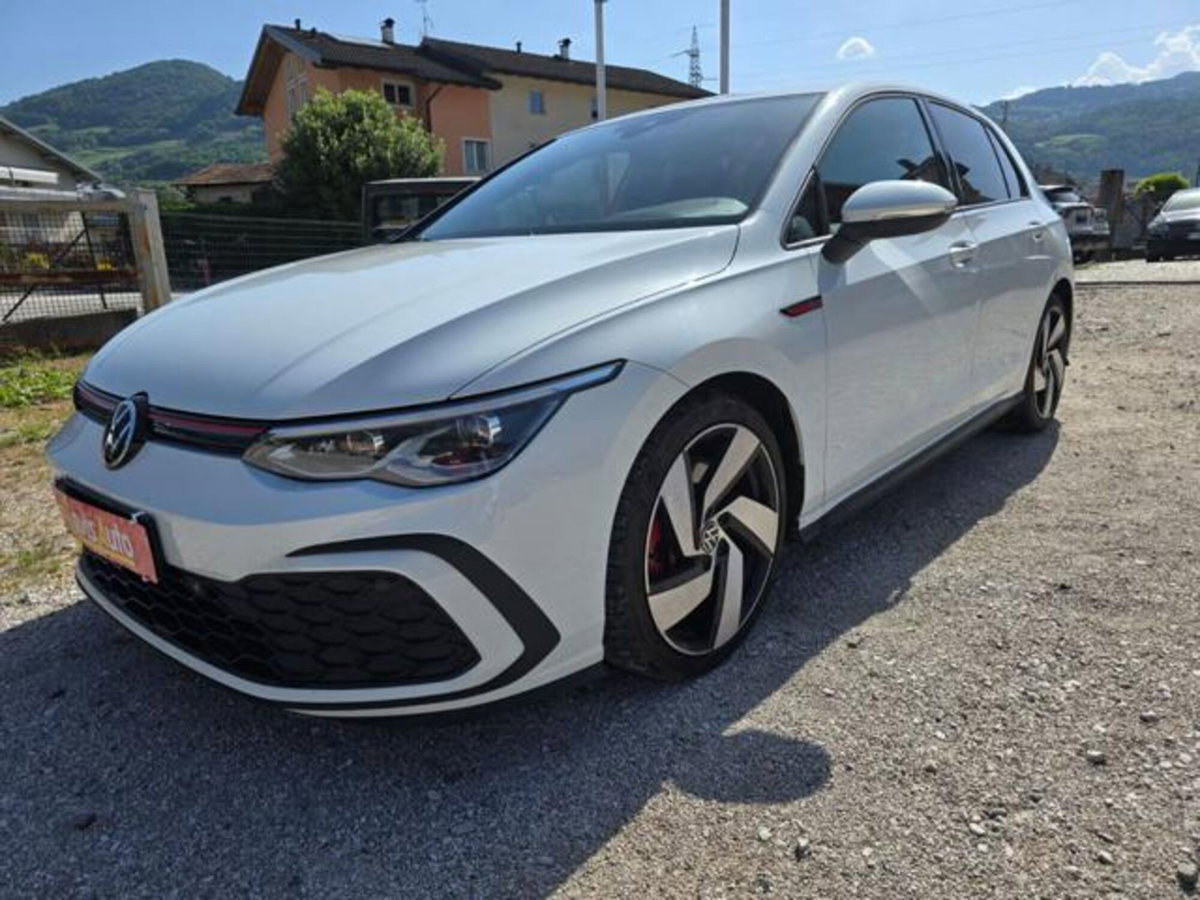 Volkswagen Golf 2.0 TSI GTI DSG (2)