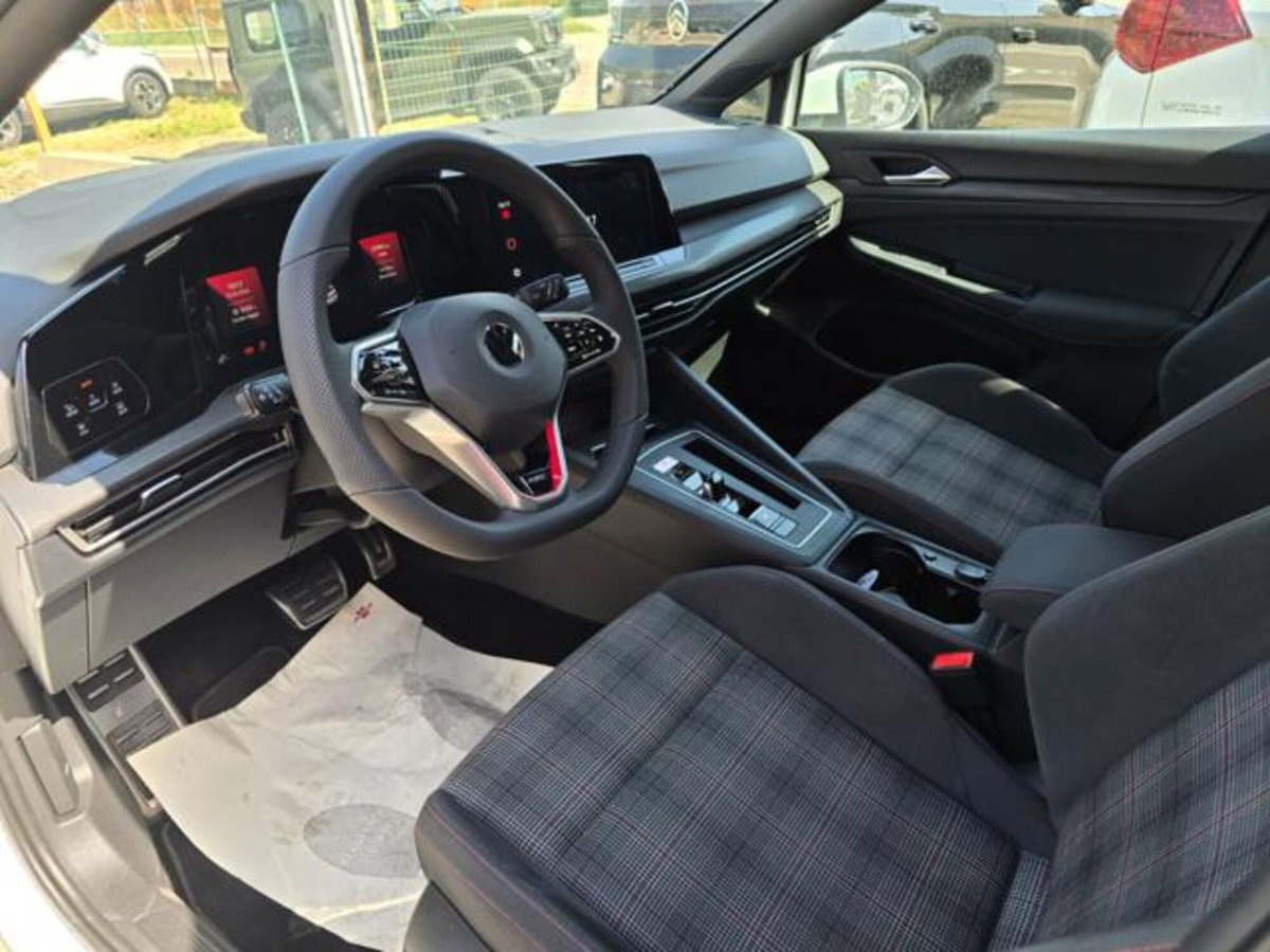 Volkswagen Golf 2.0 TSI GTI DSG (7)