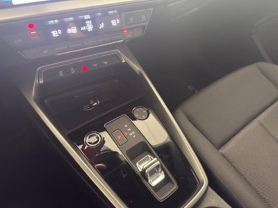 Audi A3 Sportback 30 TDI S tronic Business (14)