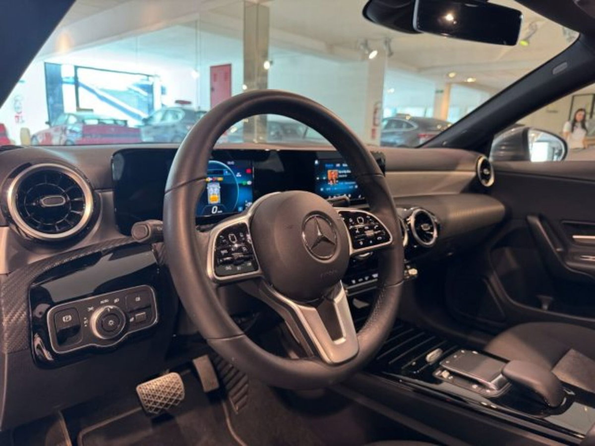 Mercedes-Benz CLA 220 d Automatic 4Matic Premium (10)