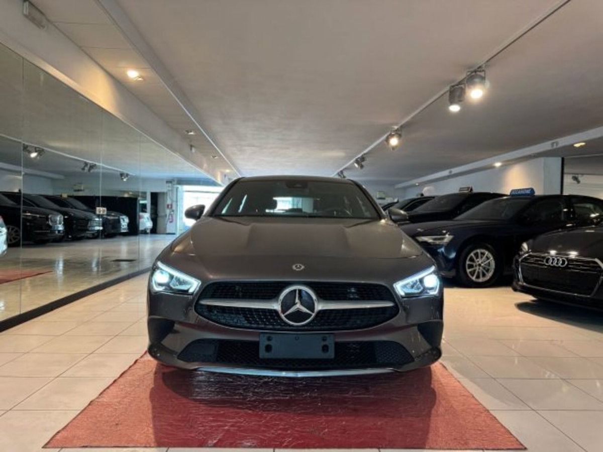 Mercedes-Benz CLA 220 d Automatic 4Matic Premium (2)
