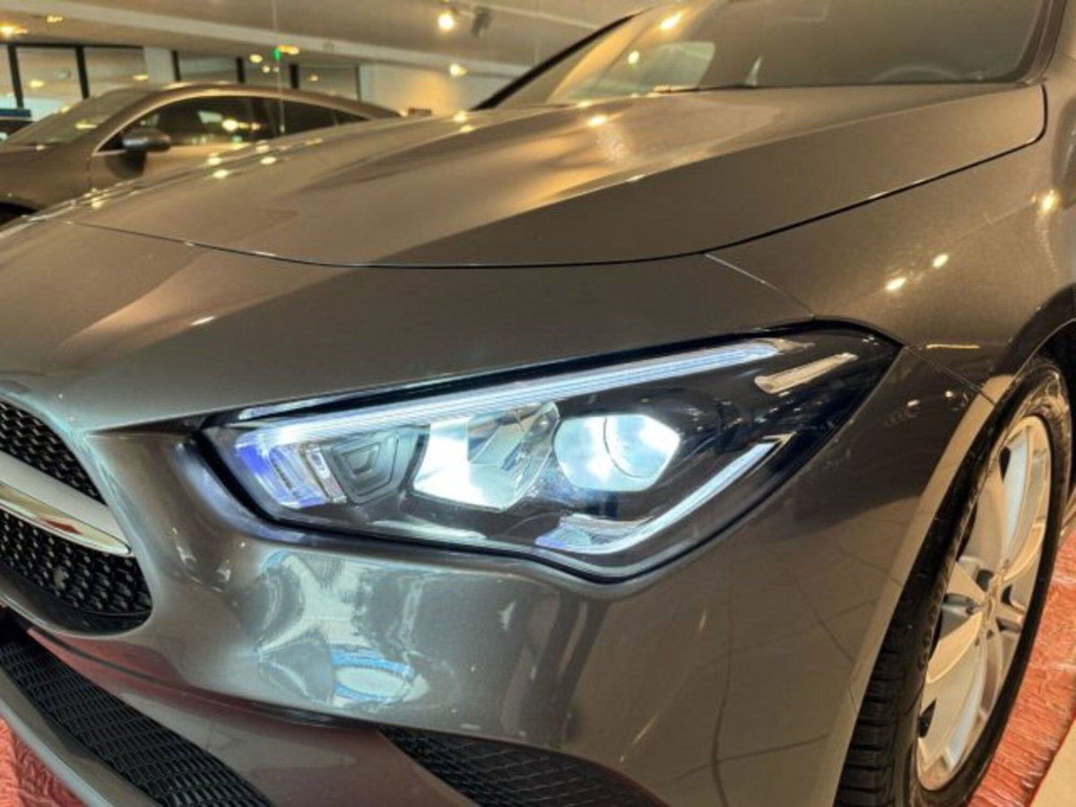 Mercedes-Benz CLA 220 d Automatic 4Matic Premium (4)