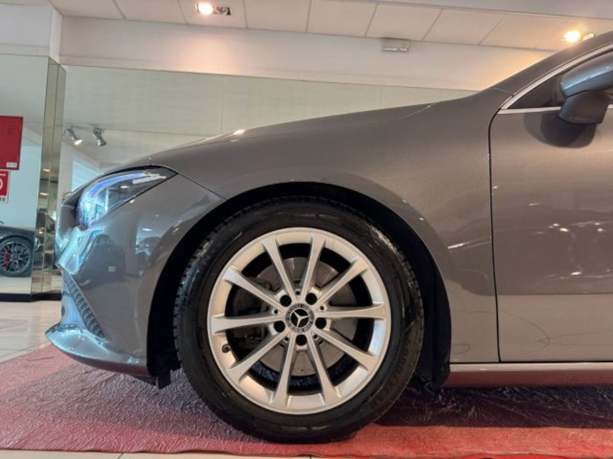 Mercedes-Benz CLA 220 d Automatic 4Matic Premium (5)
