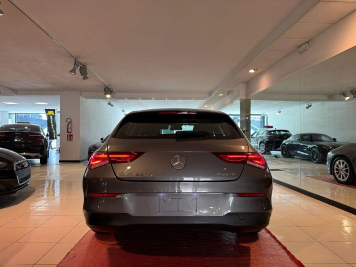 Mercedes-Benz CLA 220 d Automatic 4Matic Premium (6)