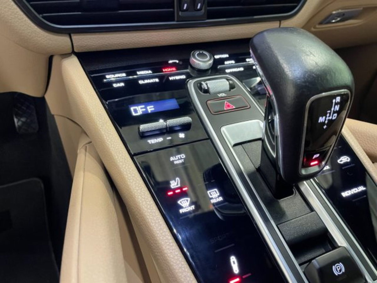 Porsche Cayenne 3.0 V6 (10)
