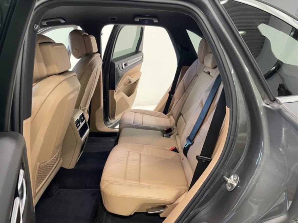 Porsche Cayenne 3.0 V6 (7)