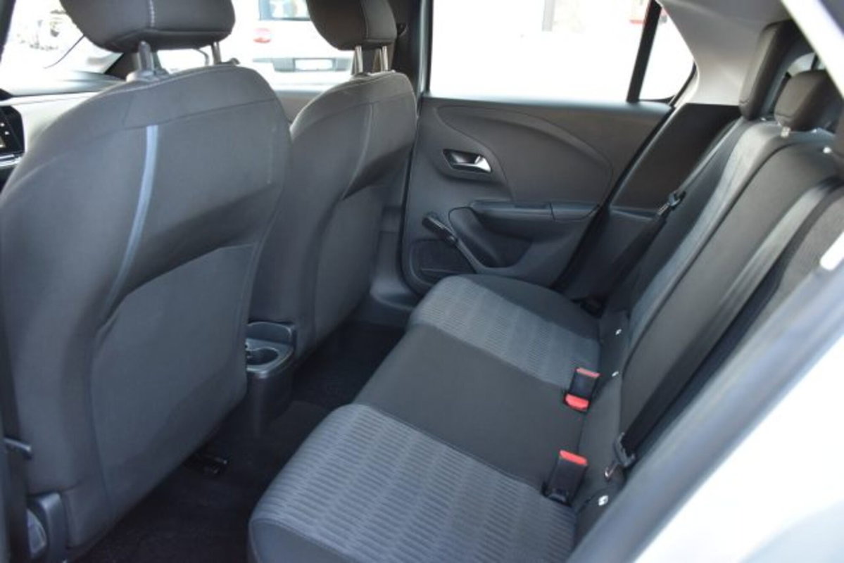 Opel Corsa 1.2 Edition (12)