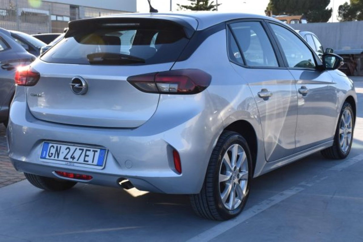 Opel Corsa 1.2 Edition (4)