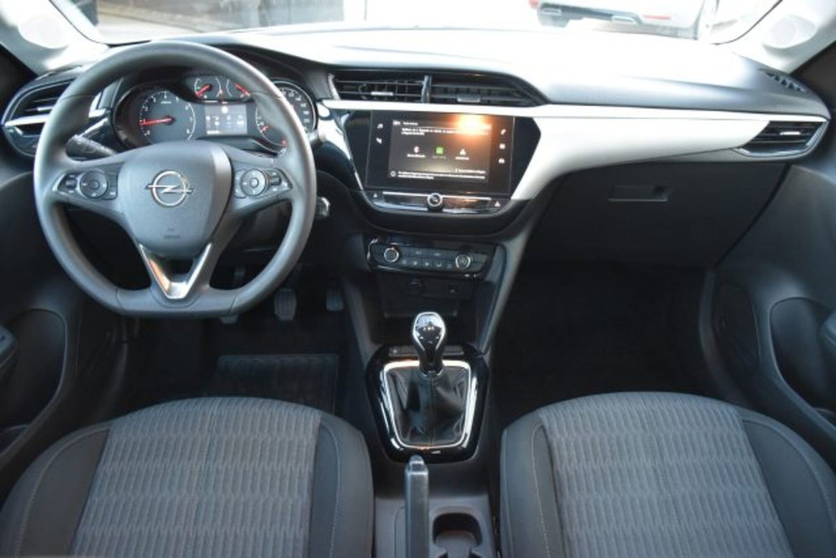 Opel Corsa 1.2 Edition (7)
