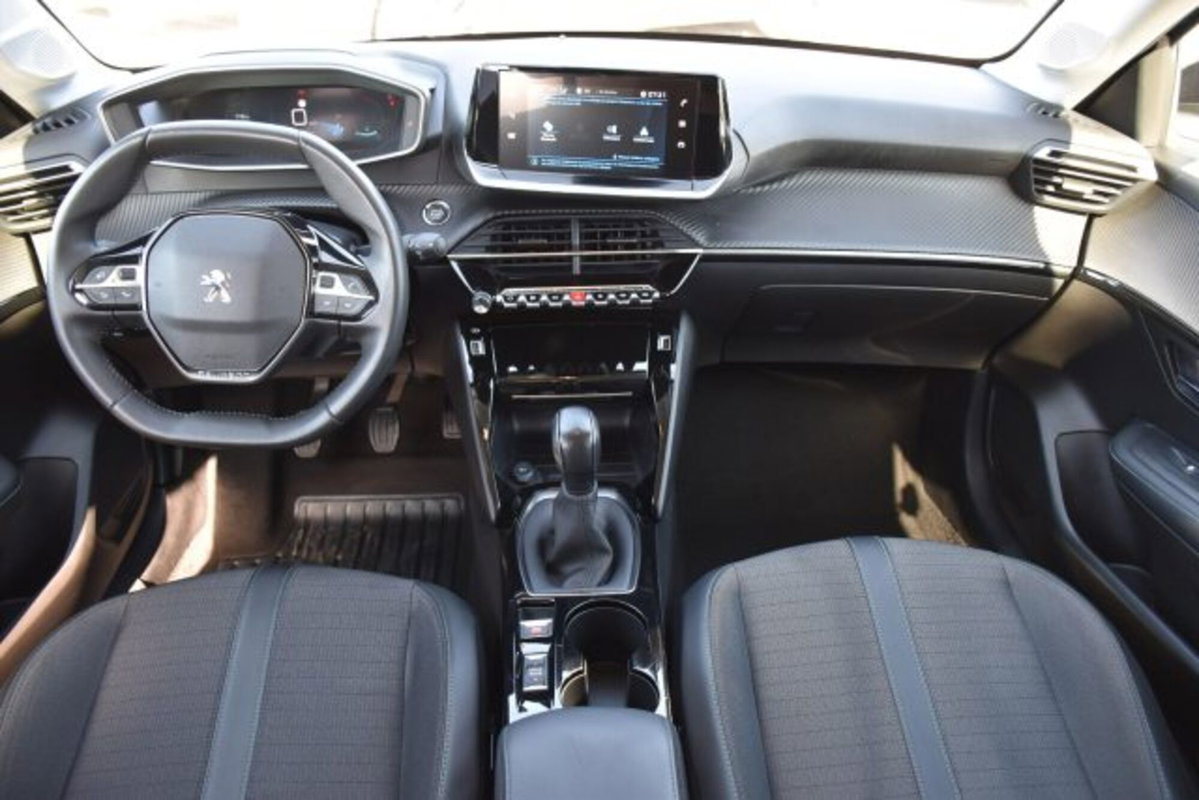 Peugeot 208 1.2 puretech Active s&s 75cv (7)