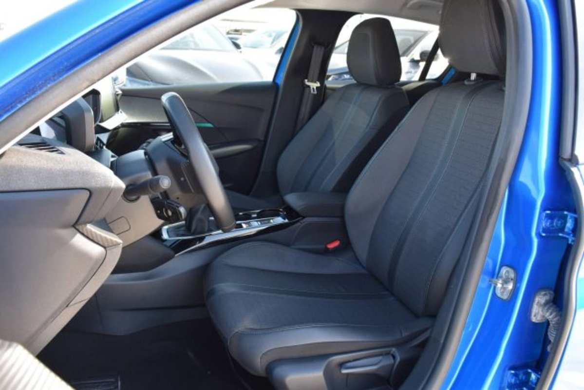 Peugeot 208 1.2 puretech Active s&s 75cv (8)