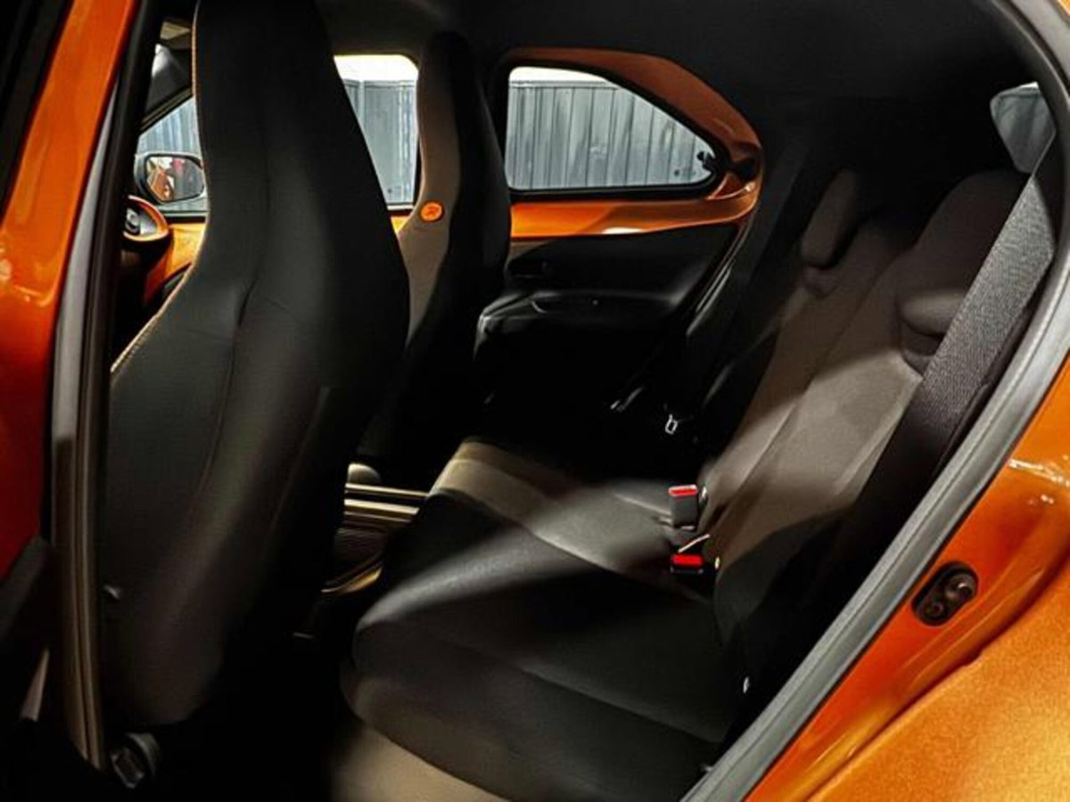 Toyota Aygo X 1.5 hybrid Icon e-cvt (13)